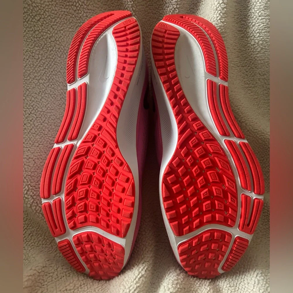 Nike Pink and Black Women's Running Shoes